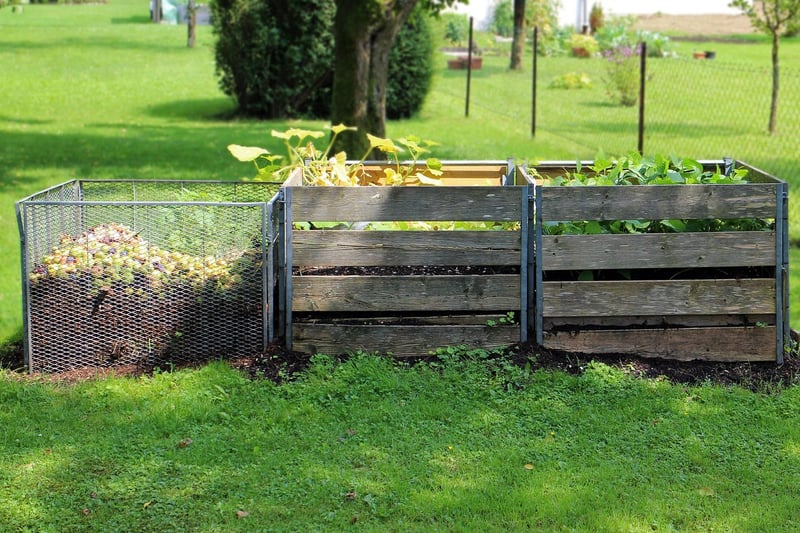 Tumbling Compost Bin